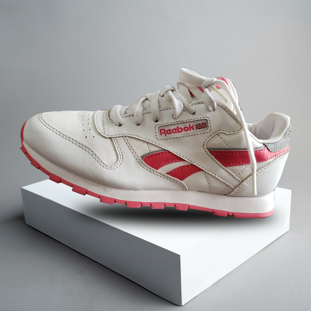 Reebok Classic White & Red Casual Sneakers - Image 2