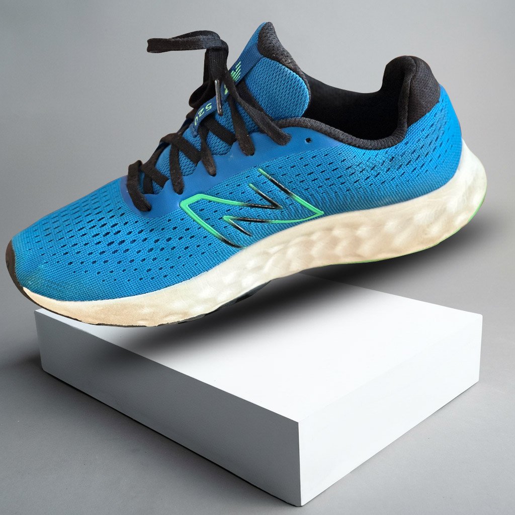 Men’s Lightweight Running Shoes – Breathable Mesh Sports Sneakers with Cushioned Sole